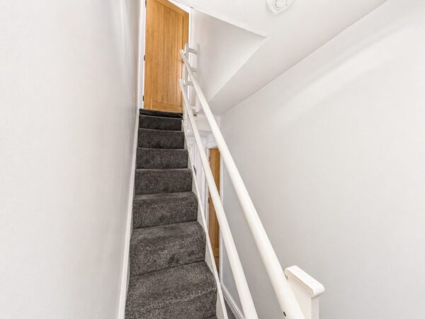 4 Bed Terraced, High Wycombe, Buckinghamshire, HP11 2RD
