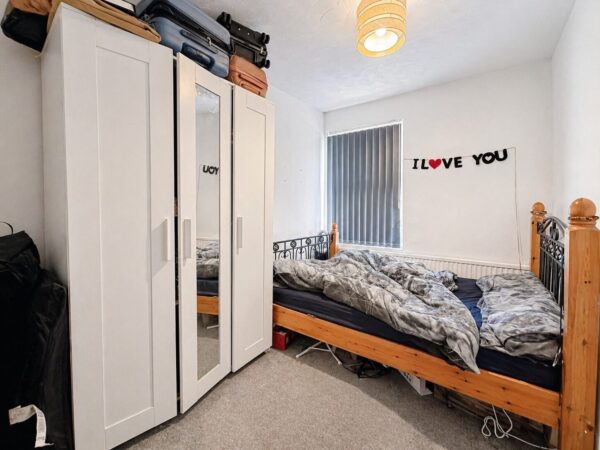 4 Bed Terraced, High Wycombe, Buckinghamshire, HP11 2RD