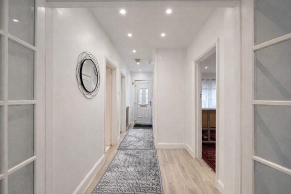 4 Bedroom Detached, Cressex Road, High Wycombe, HP12 4PG