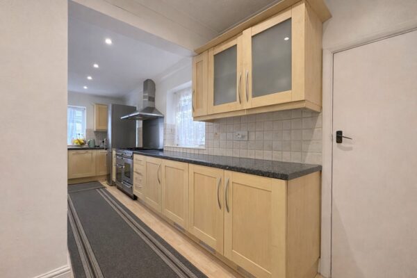 4 Bedroom Detached, Cressex Road, High Wycombe, HP12 4PG