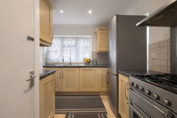 4 Bedroom Detached, Cressex Road, High Wycombe, HP12 4PG