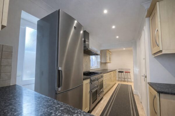 4 Bedroom Detached, Cressex Road, High Wycombe, HP12 4PG