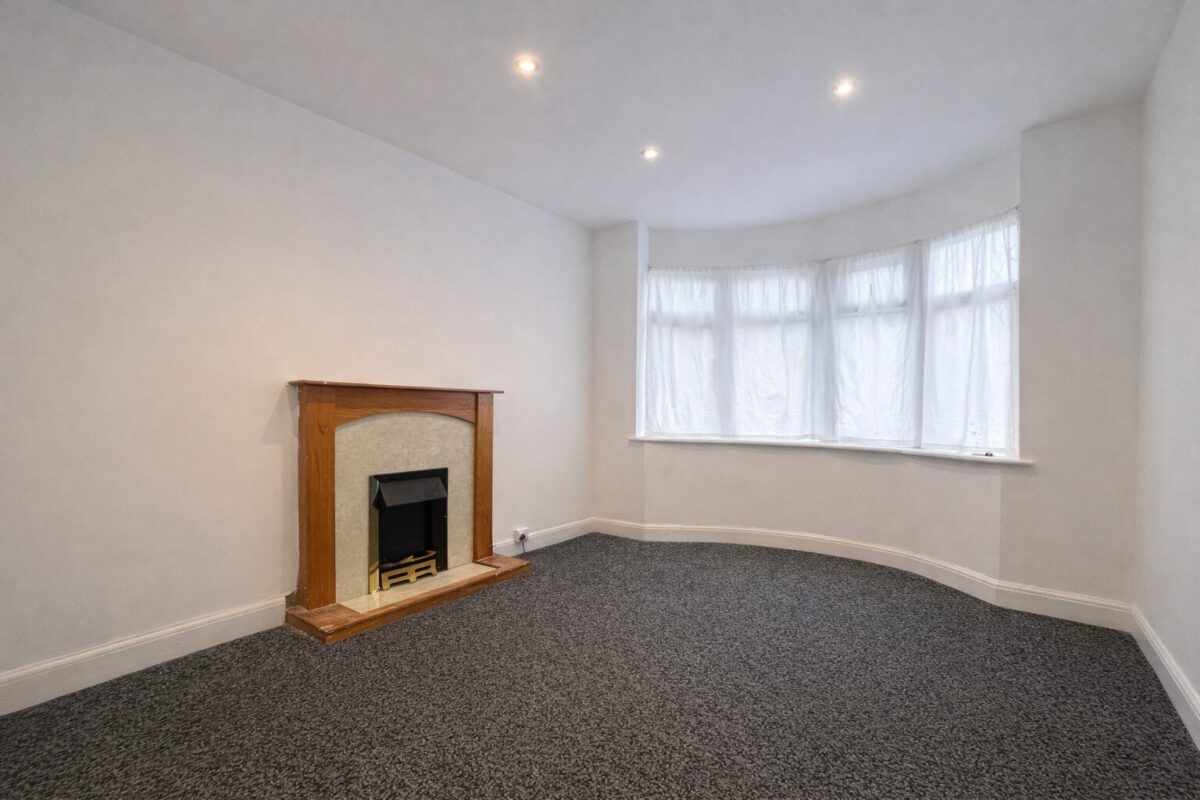 4 Bedroom Detached, Cressex Road, High Wycombe, HP12 4PG