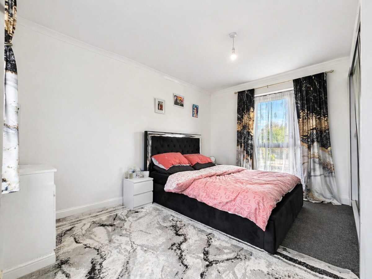 4 Bedroom Detached, Cressex Road, High Wycombe, HP12 4PG