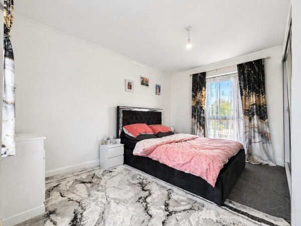 4 Bedroom Detached, Cressex Road, High Wycombe, HP12 4PG