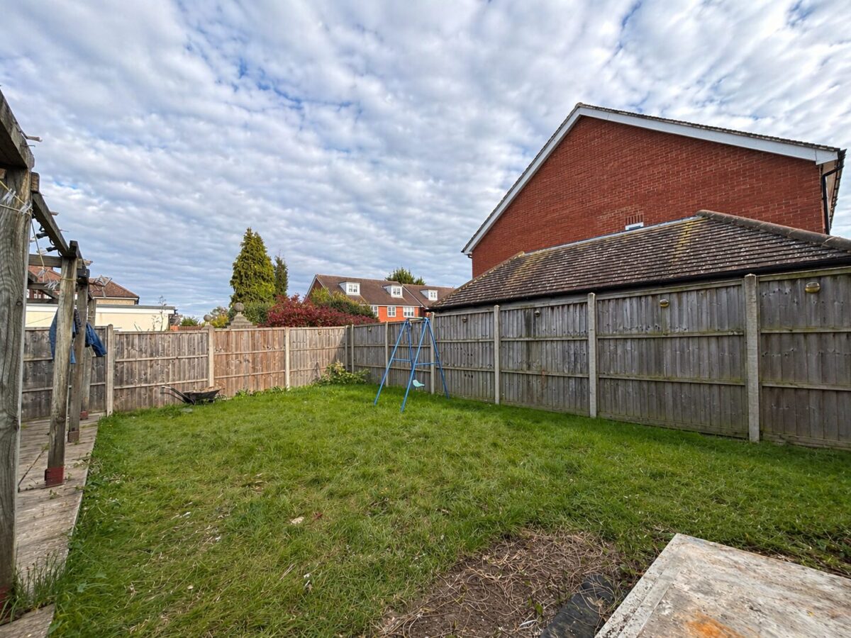 4 Bedroom Detached, Cressex Road, High Wycombe, HP12 4PG