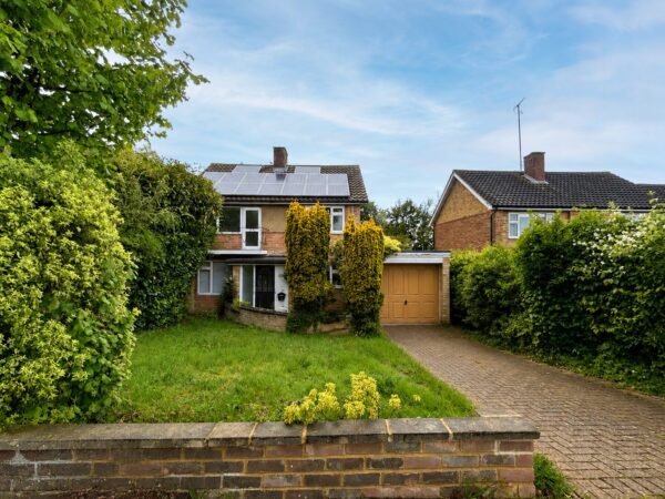 4 Bed Detached, Carver Hill Road, High Wycombe, HP11 2UQ