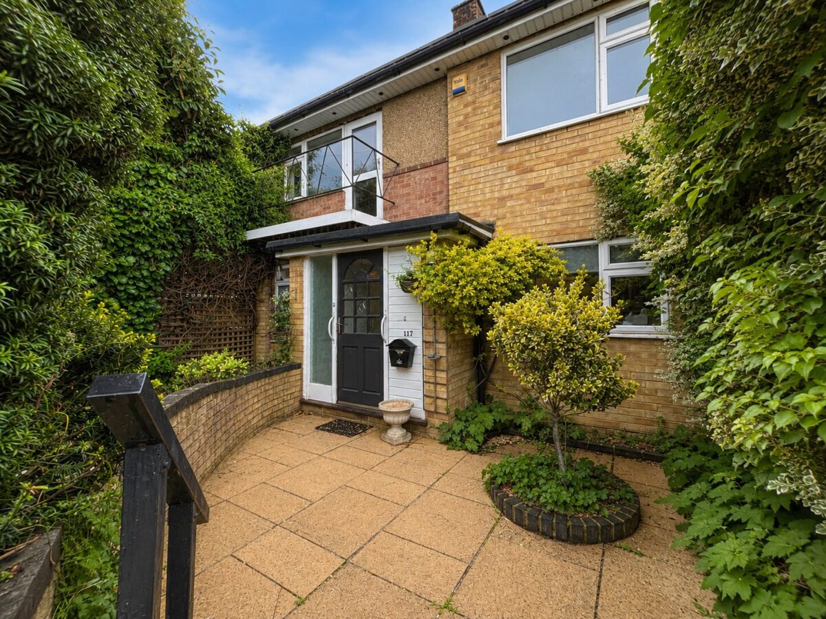 4 Bed Detached, Carver Hill Road, High Wycombe, HP11 2UQ