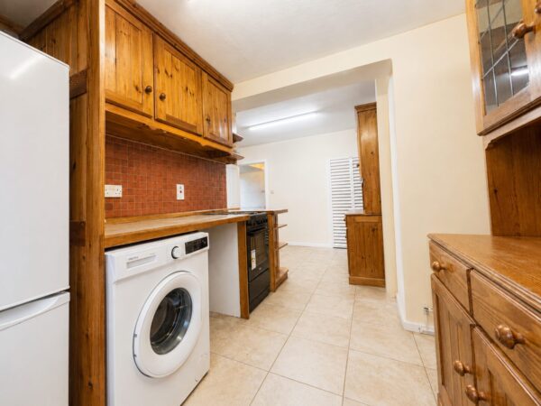 4 Bed Detached, Carver Hill Road, High Wycombe, HP11 2UQ