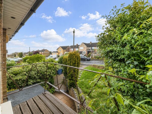 4 Bed Detached, Carver Hill Road, High Wycombe, HP11 2UQ