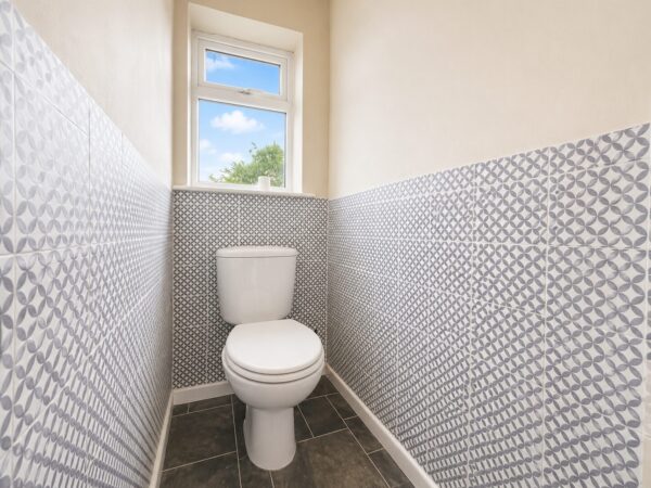 4 Bed Detached, Carver Hill Road, High Wycombe, HP11 2UQ