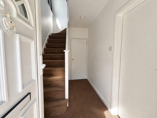 3 Bed Semi-Detached, Healey Avenue, High Wycombe, HP13 7JR