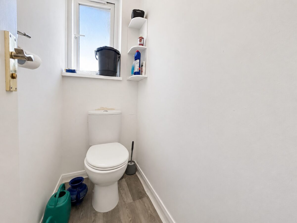 3 Bed Semi-Detached, Healey Avenue, High Wycombe, HP13 7JR