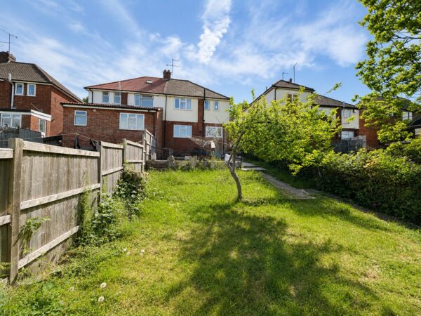 3 Bed Semi-Detached, Healey Avenue, High Wycombe, HP13 7JR
