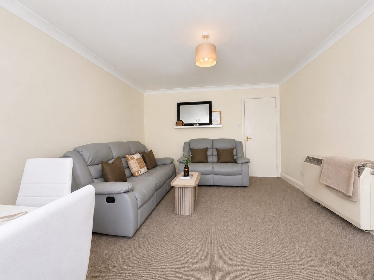 2 Bed Apartment, Gallows Lane, High Wycombe, HP12 4BP