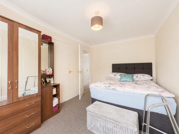 2 Bed Apartment, Gallows Lane, High Wycombe, HP12 4BP