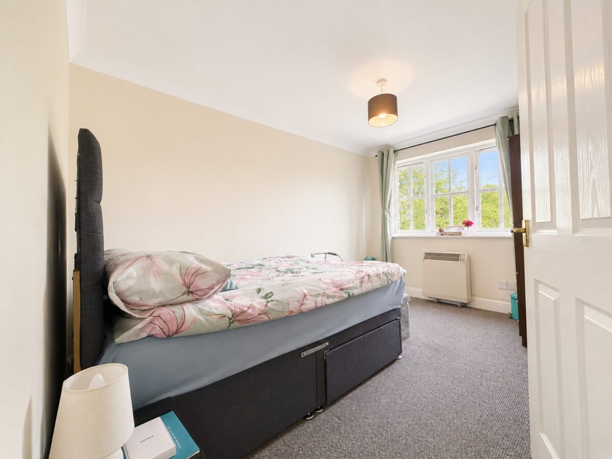 2 Bed Apartment, Gallows Lane, High Wycombe, HP12 4BP