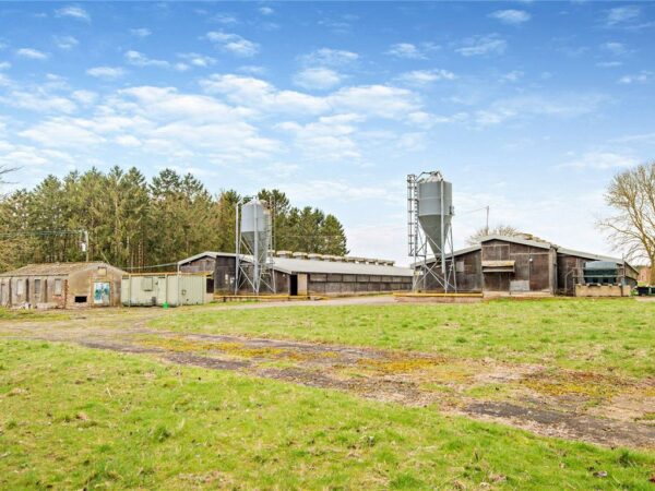 Agricultural Farm House & Land, Worminghall, Aylesbury, HP18 9UP