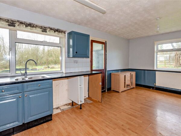 Agricultural Farm House & Land, Worminghall, Aylesbury, HP18 9UP