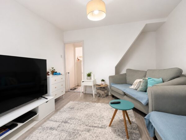 3 Bed Terraced, Upper Green Street, High Wycombe, HP11 2RB