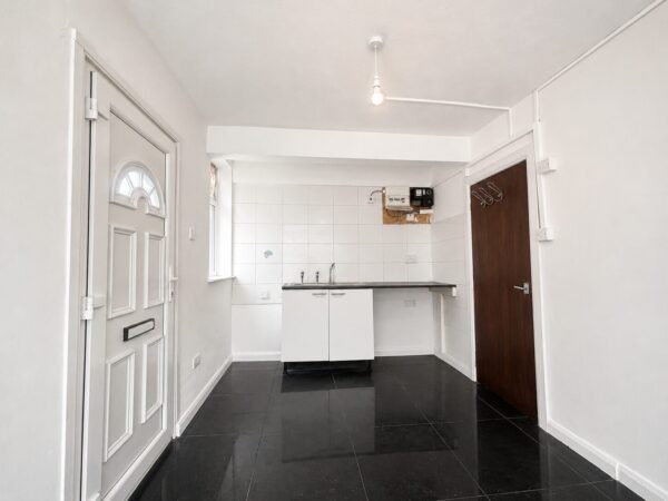 Box Studio Flat, Abercromby Avenue, High Wycombe, Buckinghamshire, HP12 3BB