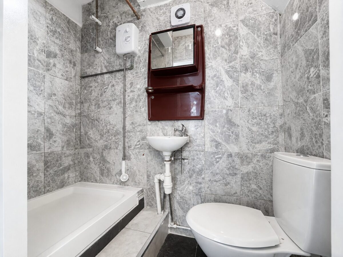 Box Studio Flat, Abercromby Avenue, High Wycombe, Buckinghamshire, HP12 3BB