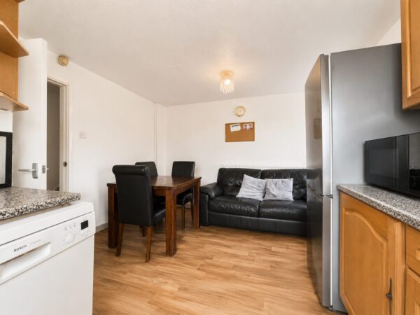 3 Bed Terraced, Brecon Way, High Wycombe, HP13 5NN