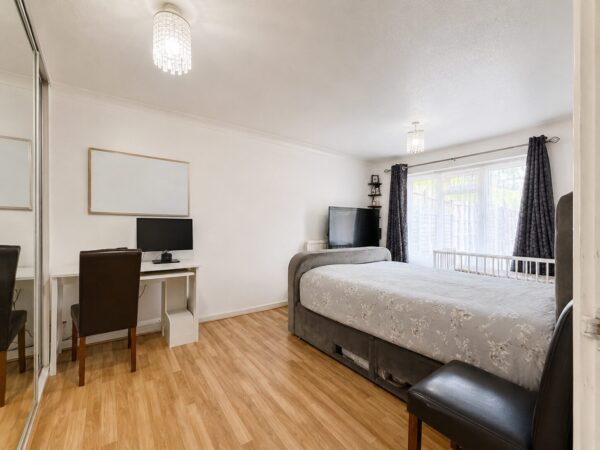 3 Bed Terraced, Brecon Way, High Wycombe, HP13 5NN