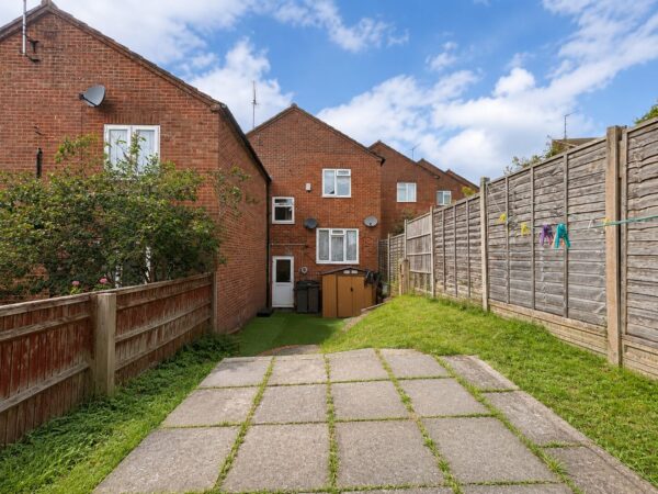 3 Bed Terraced, Brecon Way, High Wycombe, HP13 5NN