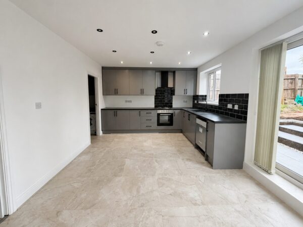 3/4 Bed House, Birmingham Road, Lickey End, Bromsgrove, B61 0EZ