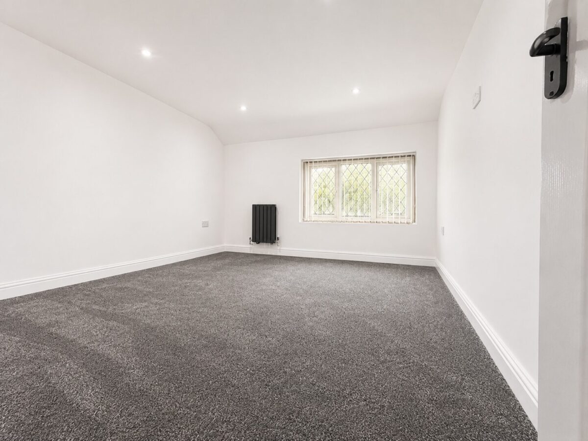 3/4 Bed House, Birmingham Road, Lickey End, Bromsgrove, B61 0EZ