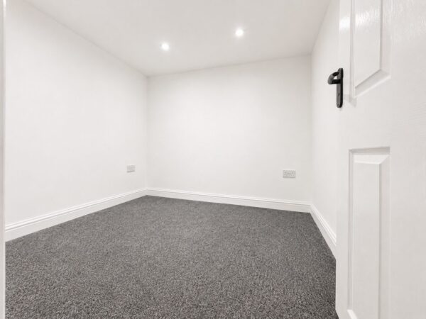 3/4 Bed House, Birmingham Road, Lickey End, Bromsgrove, B61 0EZ