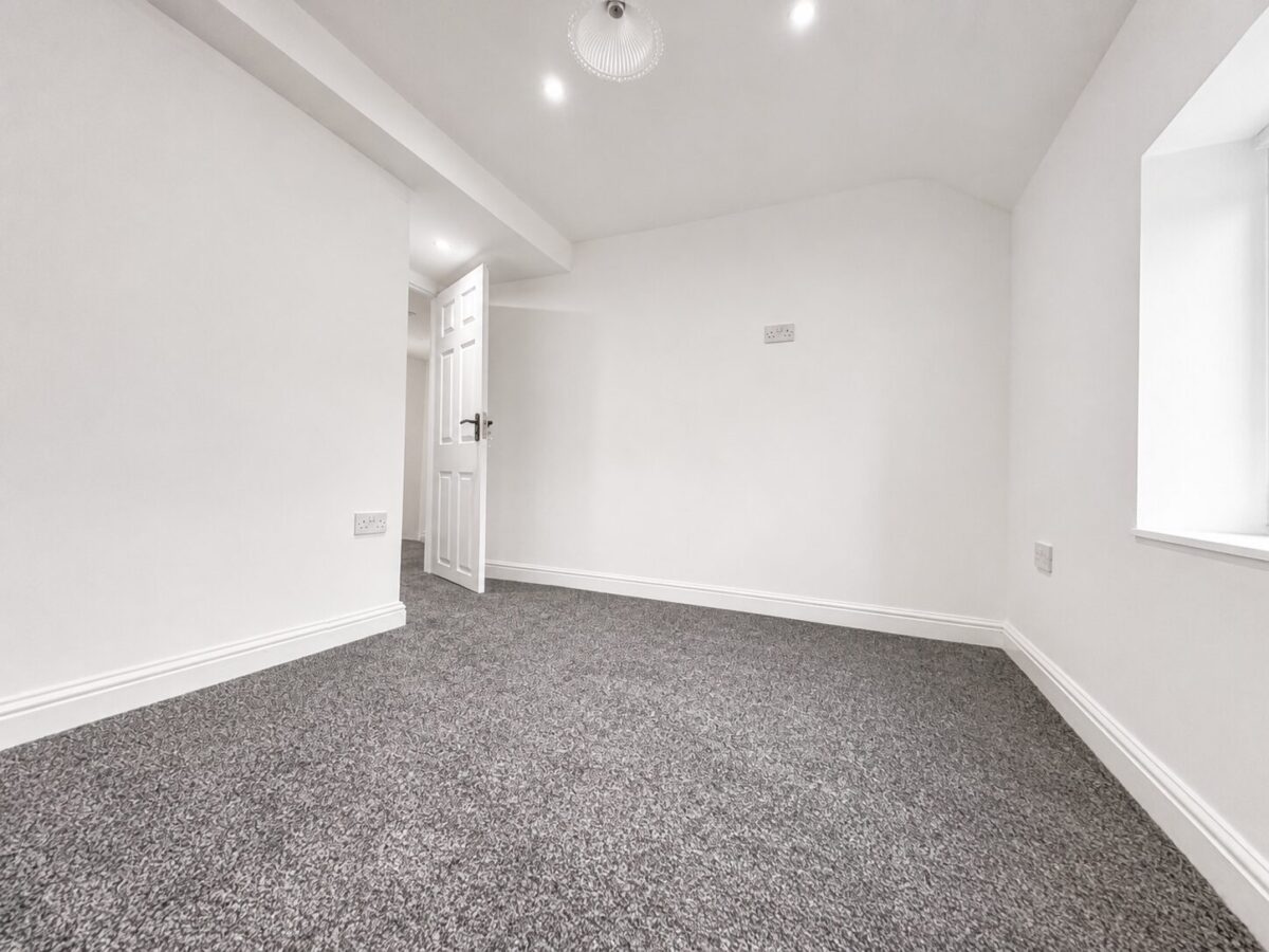 3/4 Bed House, Birmingham Road, Lickey End, Bromsgrove, B61 0EZ