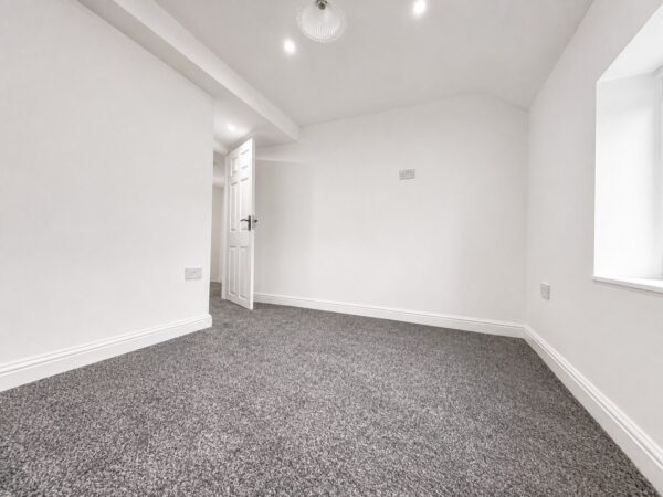3/4 Bed House, Birmingham Road, Lickey End, Bromsgrove, B61 0EZ