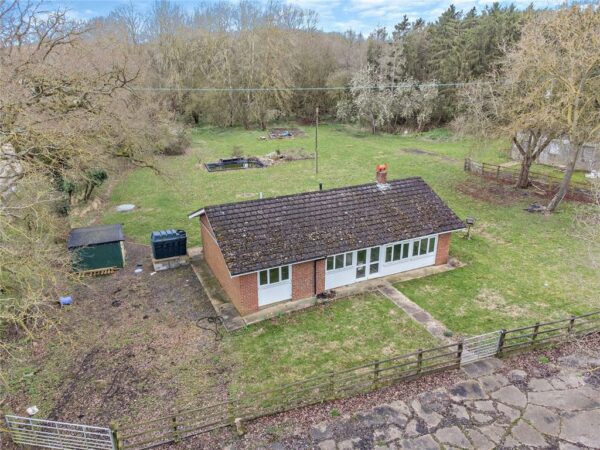Agricultural Farm House & Land, Worminghall, Aylesbury, HP18 9UP