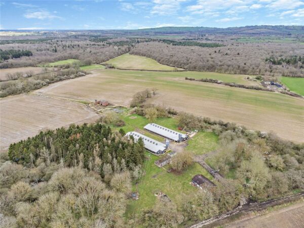 Agricultural Farm House & Land, Worminghall, Aylesbury, HP18 9UP