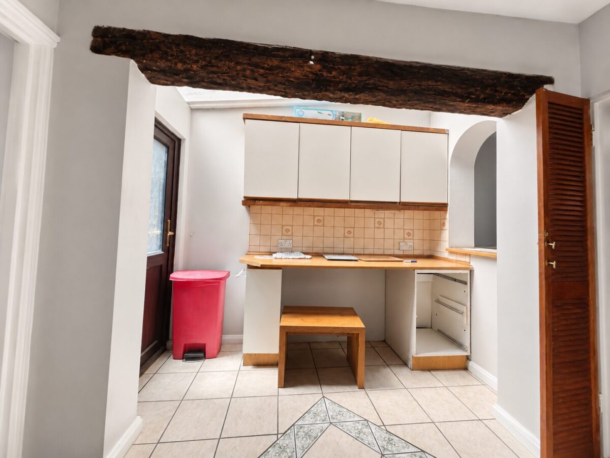 3 Bed Terraced, Dashwood Avenue, High Wycombe, HP12 3EB