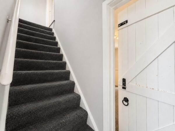 3 Bed Terraced, Dashwood Avenue, High Wycombe, HP12 3EB