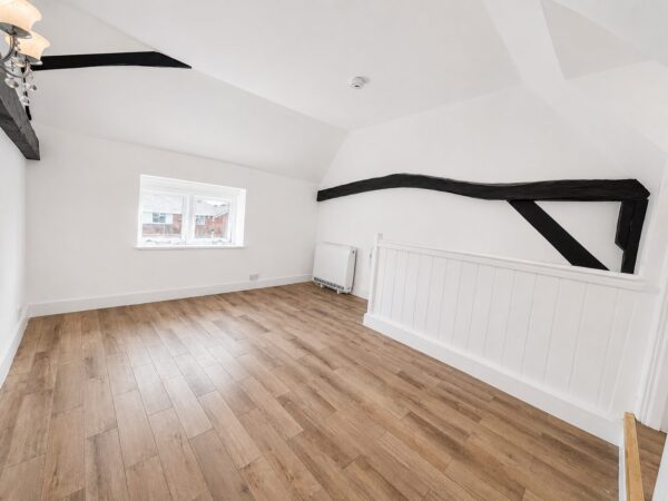 1 Bed Cottage, Littleworth Road, High Wycombe, Buckinghamshire, HP13 5XD