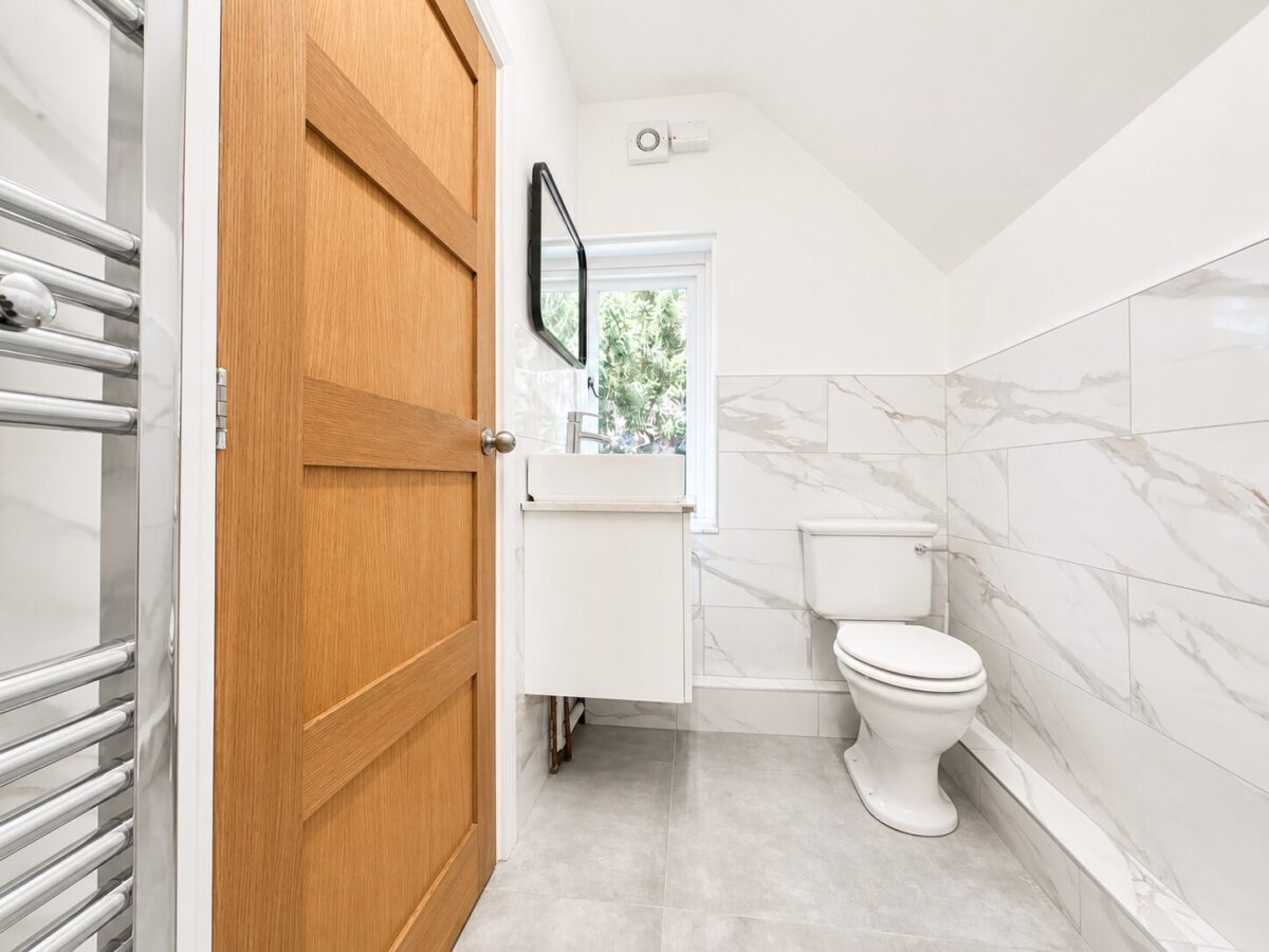 1 Bed Cottage, Littleworth Road, High Wycombe, Buckinghamshire, HP13 5XD