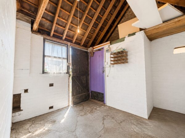 1 Bed Cottage, Littleworth Road, High Wycombe, Buckinghamshire, HP13 5XD