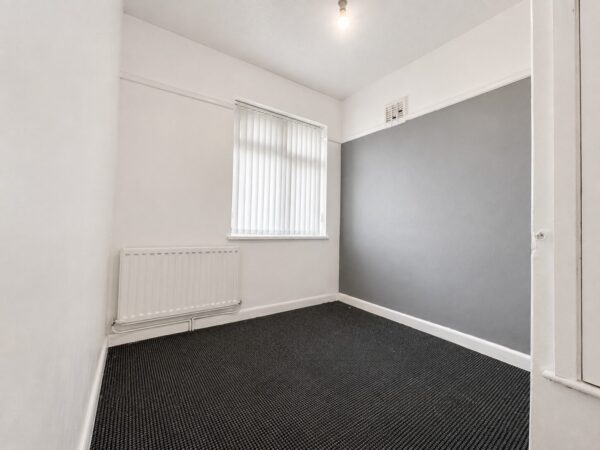 3 Bed Semi-Detached, Whitelands Road, High Wycombe, Buckinghamshire, HP12 3EL