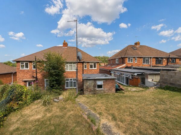 3 Bed Semi-Detached, Whitelands Road, High Wycombe, Buckinghamshire, HP12 3EL