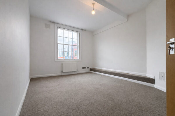 5 Bedroom Shared Flat, Town Centre, High Wycombe, Buckinghamshire, HP11 2DL