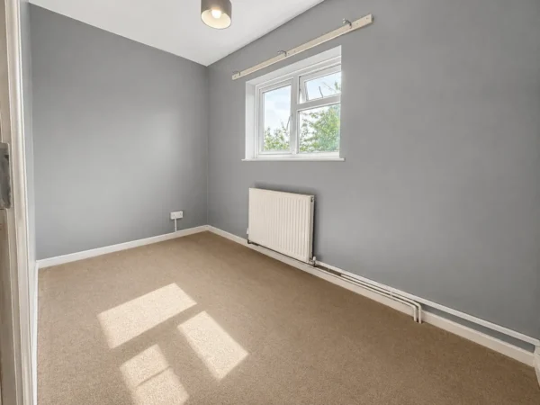 4 Bed Terraced, Cotswold Way, Downley, High Wycombe, Buckinghamshire, HP13 5NP